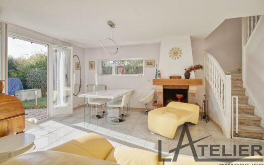 Jolie maison familiale à Plaisir / SOUS OFFRE
