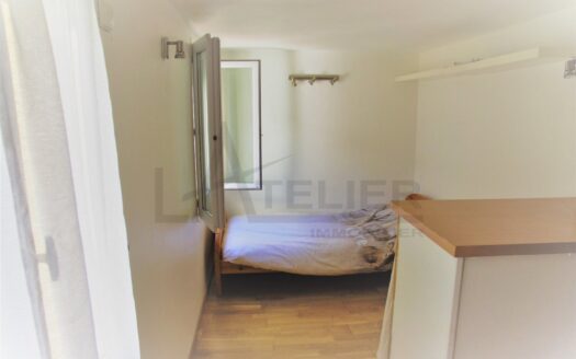 Studio 12 m2 Hyper Centre St Germain en Laye
