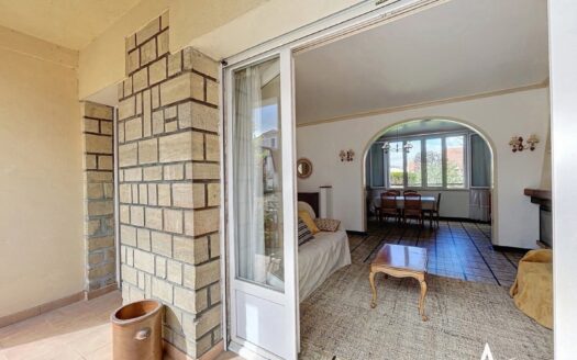 Charmante maison familiale avec jardin dans un secteur calme