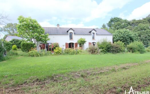 Maison familiale grand jardin, calme, authenticité en hameau