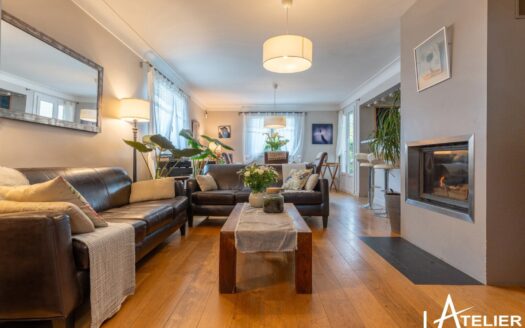 SOUS COMPROMIS Maison avec jardin luxuriant