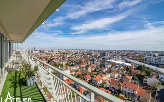 Appartement Lumineux avec Vue Dégagée sur Paris
