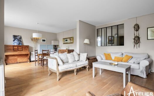 Maison Familiale : Charme et Modernité