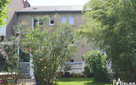 Procé – Maison familiale avec garage et jardin