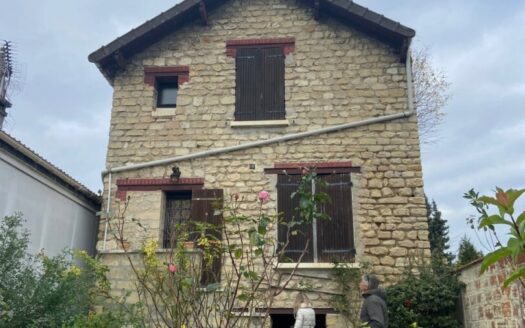 Maison à l’arbre