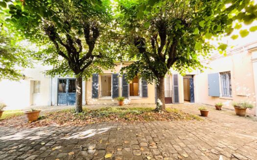 Rez de jardin dans un hôtel particulier – hypercentre