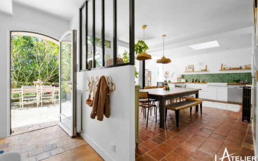MAISON DE CHARME CHAMBOURCY
