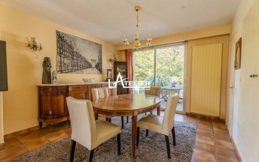 Magnifique propriété, 4ch, bureau, commodités à pied