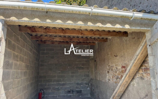Garage -Bourg de Saint Etienne de Montluc
