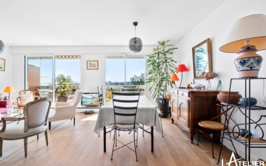 LA ROSERAIE DERNIER ETAGE